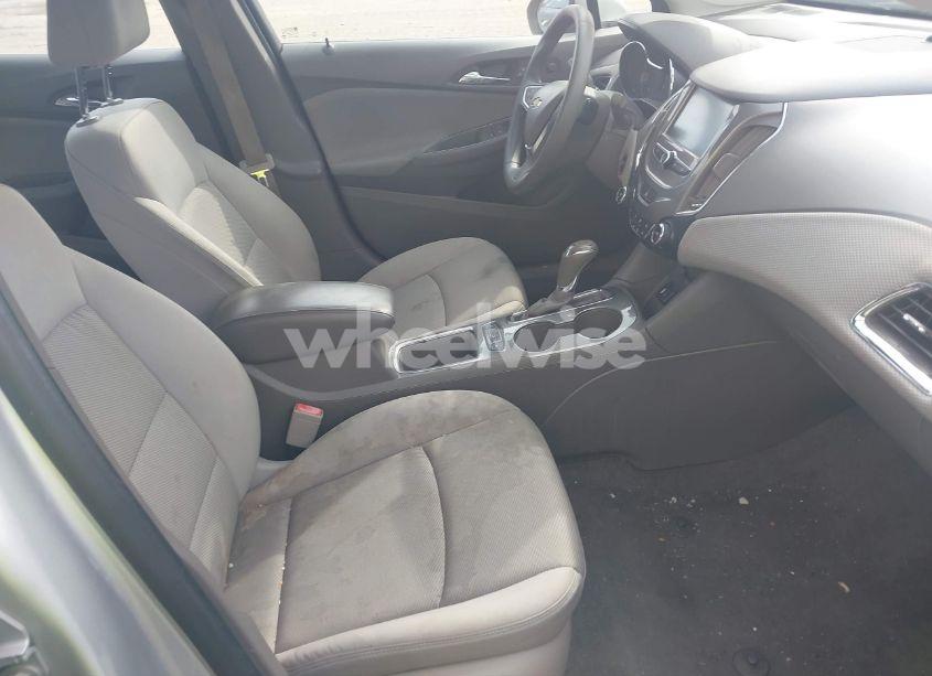 Photo 5 of 2016 Chevrolet Cruze LT AUTO (VIN 1G1BE5SM2G7246047)