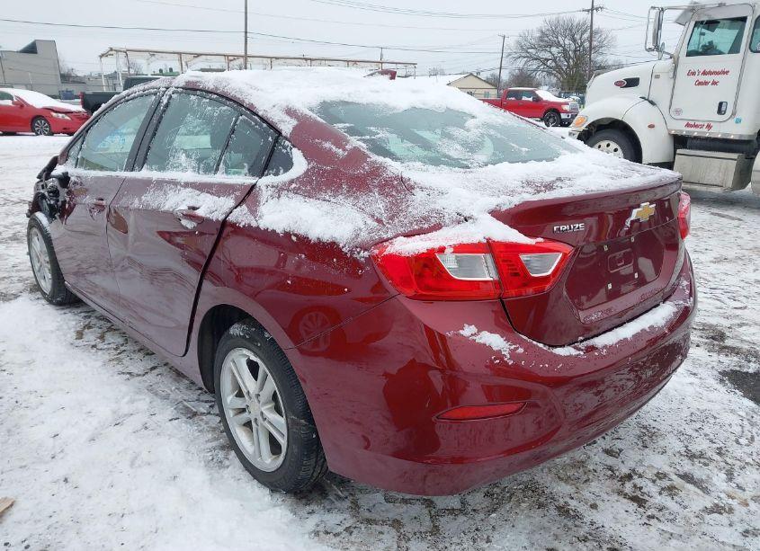 Photo 3 of 2016 Chevrolet Cruze LT AUTO (VIN 1G1BE5SM2G7247554)