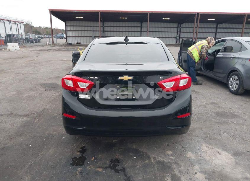 Photo 16 of 2016 Chevrolet Cruze LT AUTO (VIN 1G1BE5SM2G7260286)