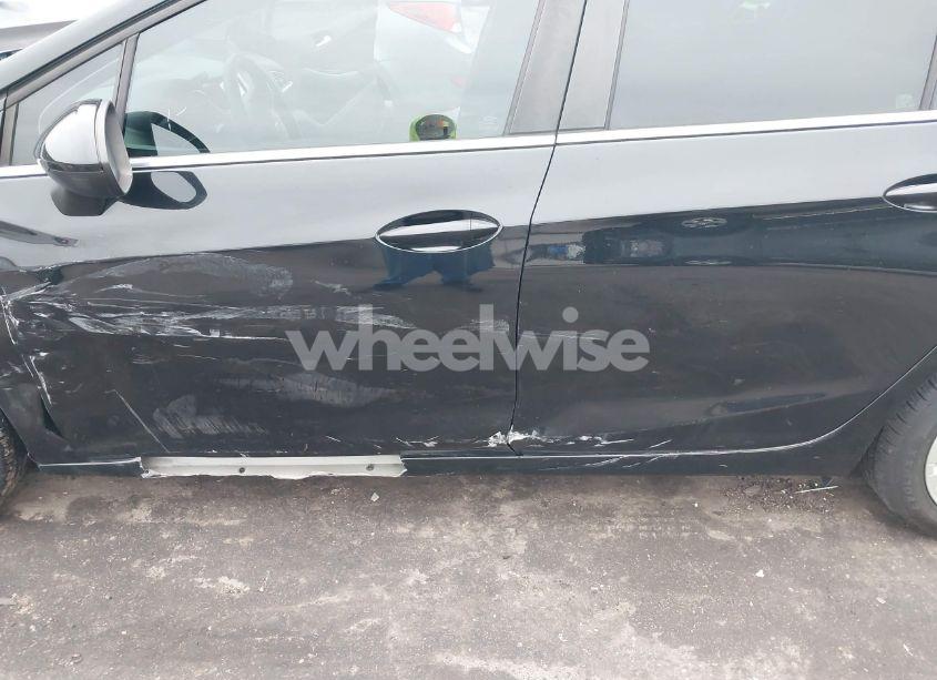 Photo 6 of 2016 Chevrolet Cruze LT AUTO (VIN 1G1BE5SM2G7260286)