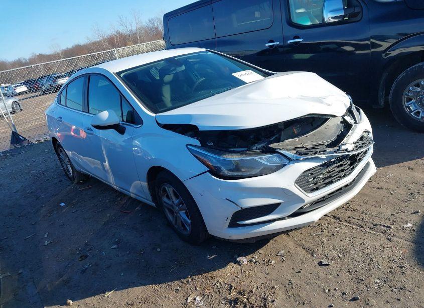 2016 Chevrolet Cruze LT AUTO (VIN 1G1BE5SM2G7261244) main photo