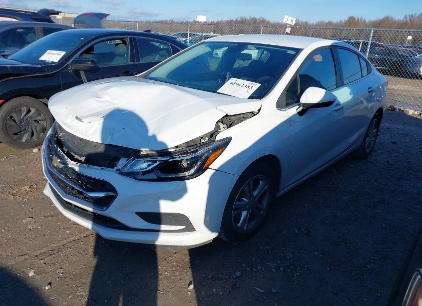 Photo 2 of 2016 Chevrolet Cruze LT AUTO (VIN 1G1BE5SM2G7261244)