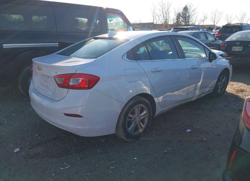 Photo 4 of 2016 Chevrolet Cruze LT AUTO (VIN 1G1BE5SM2G7261244)