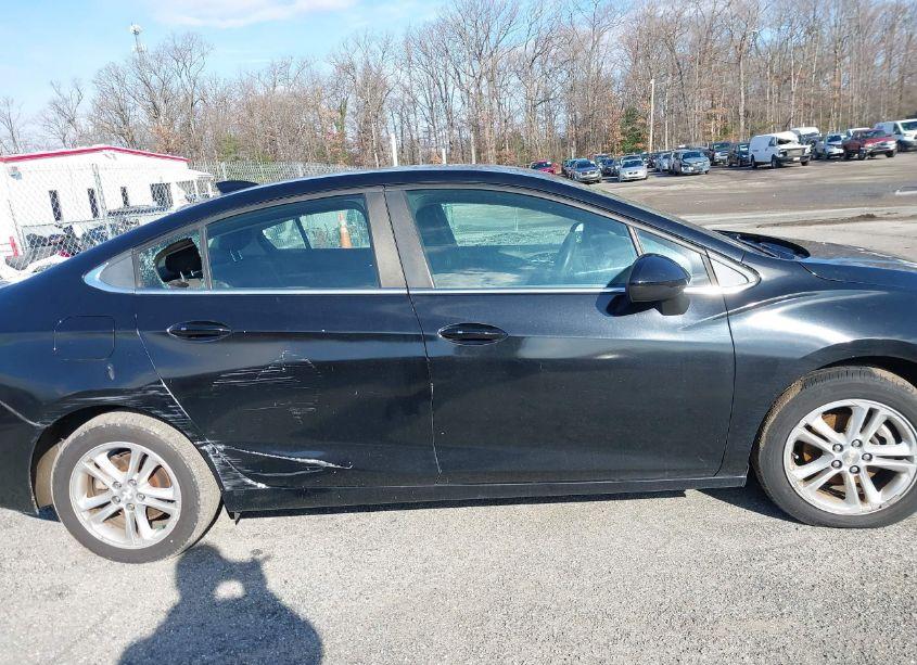Photo 12 of 2016 Chevrolet Cruze LT (VIN 1G1BE5SM2G7261275)