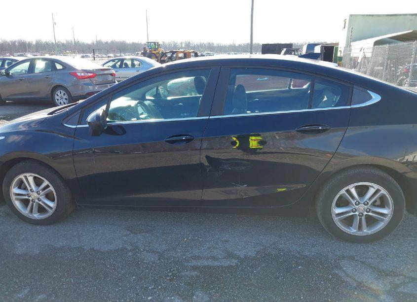 Photo 13 of 2016 Chevrolet Cruze LT (VIN 1G1BE5SM2G7261275)