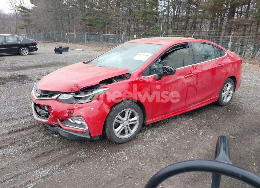 Photo 2 of 2016 Chevrolet Cruze LT AUTO (VIN 1G1BE5SM2G7268324)