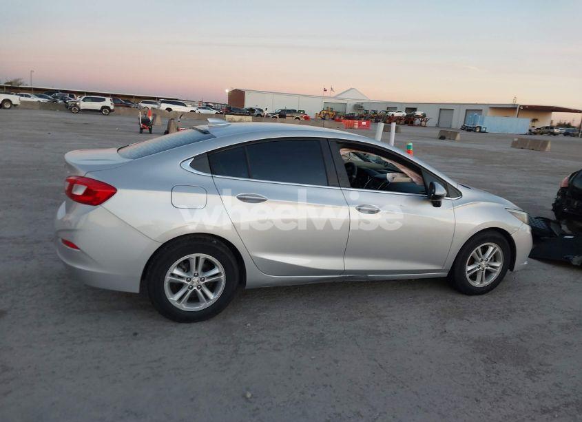 Photo 13 of 2016 Chevrolet Cruze LT AUTO (VIN 1G1BE5SM2G7269697)