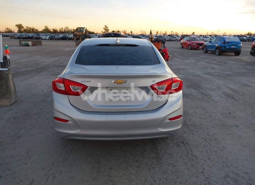 Photo 16 of 2016 Chevrolet Cruze LT AUTO (VIN 1G1BE5SM2G7269697)
