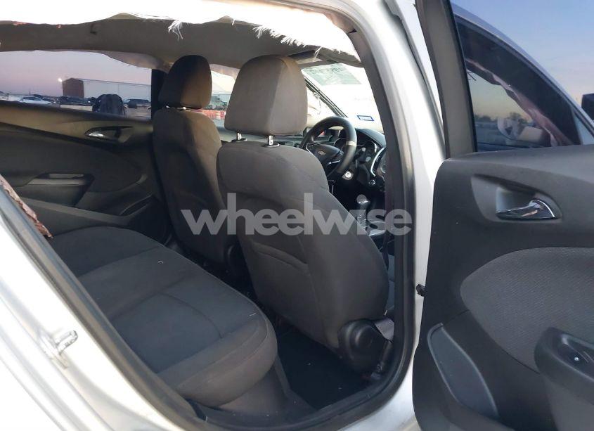 Photo 8 of 2016 Chevrolet Cruze LT AUTO (VIN 1G1BE5SM2G7269697)