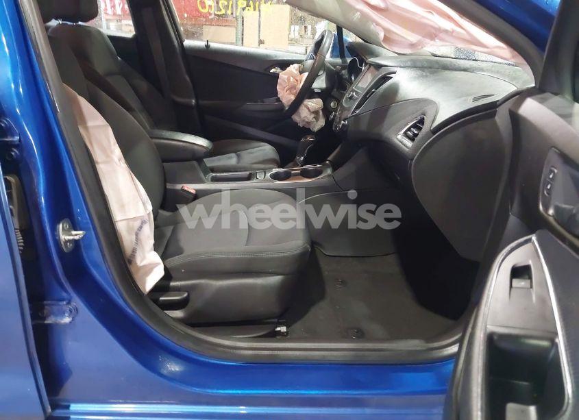 Photo 5 of 2016 Chevrolet Cruze LT AUTO (VIN 1G1BE5SM2G7274396)