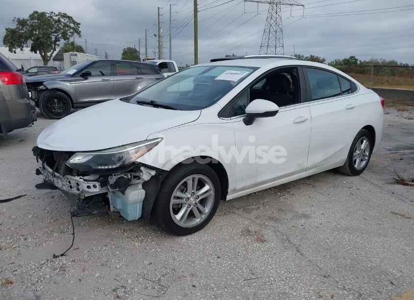 Photo 2 of 2016 Chevrolet Cruze LT AUTO (VIN 1G1BE5SM2G7282885)