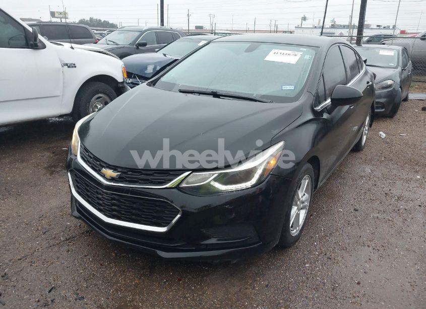Photo 2 of 2016 Chevrolet Cruze LT AUTO (VIN 1G1BE5SM2G7302391)