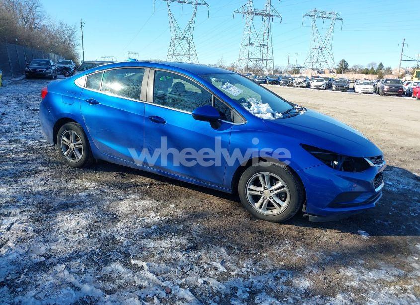 2016 Chevrolet Cruze LT AUTO (VIN 1G1BE5SM2G7318901) main photo