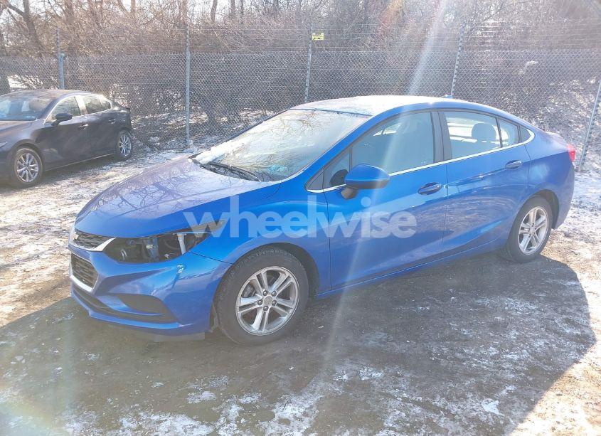 Photo 2 of 2016 Chevrolet Cruze LT AUTO (VIN 1G1BE5SM2G7318901)