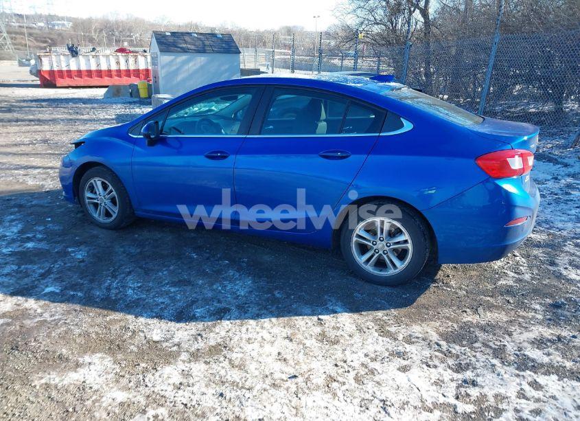 Photo 3 of 2016 Chevrolet Cruze LT AUTO (VIN 1G1BE5SM2G7318901)