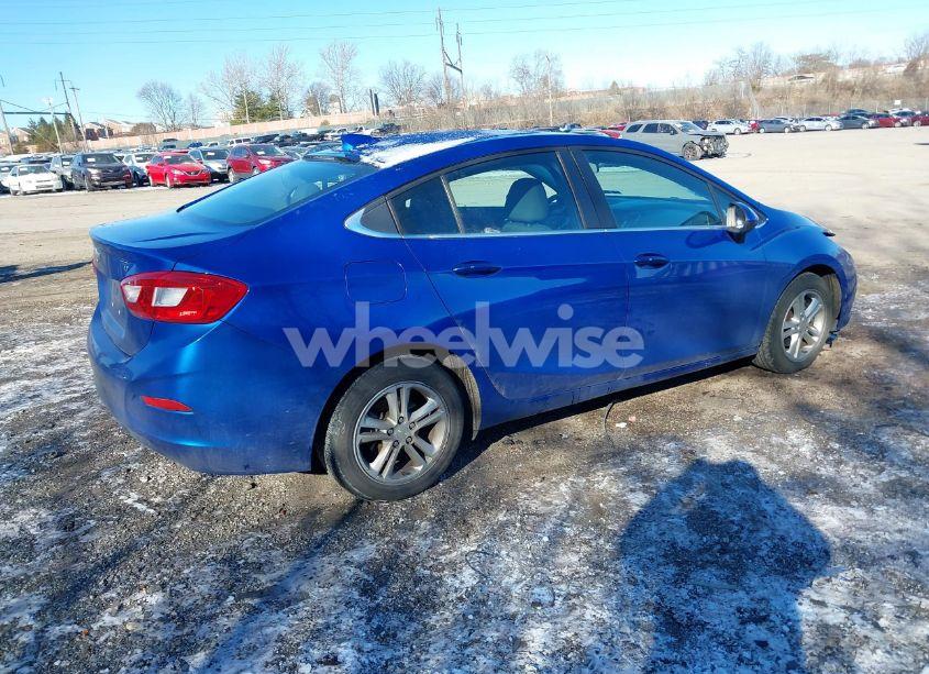 Photo 4 of 2016 Chevrolet Cruze LT AUTO (VIN 1G1BE5SM2G7318901)