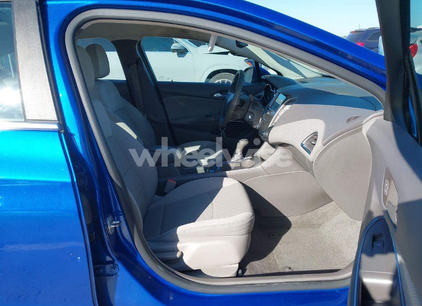 Photo 5 of 2017 Chevrolet Cruze LT AUTO (VIN 1G1BE5SM2H7116867)