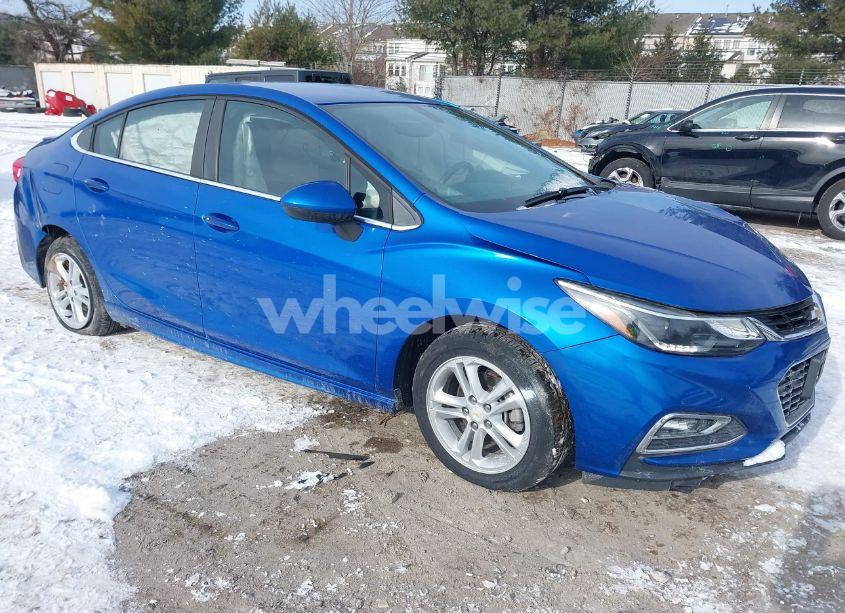 2017 Chevrolet Cruze LT AUTO (VIN 1G1BE5SM2H7117985) main photo