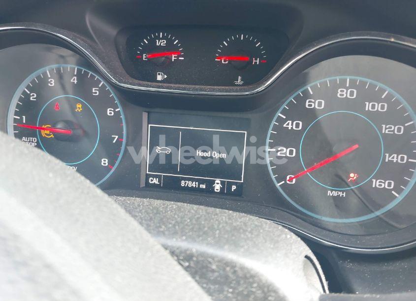 Photo 6 of 2017 Chevrolet Cruze LT AUTO (VIN 1G1BE5SM2H7117985)