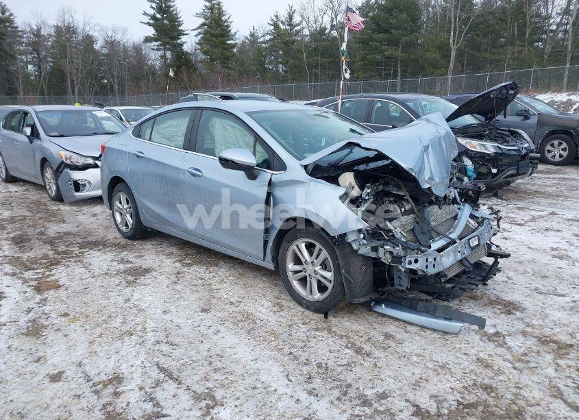 2017 Chevrolet Cruze LT AUTO (VIN 1G1BE5SM2H7121535) main photo