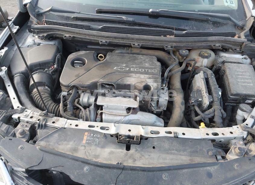 Photo 10 of 2017 Chevrolet Cruze LT AUTO (VIN 1G1BE5SM2H7137962)