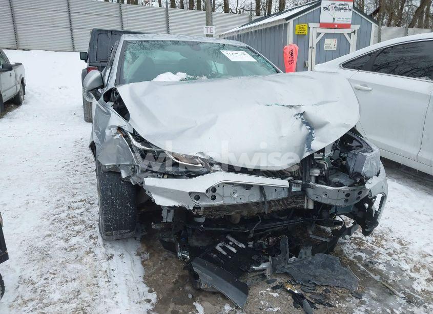 Photo 6 of 2017 Chevrolet Cruze LT AUTO (VIN 1G1BE5SM2H7138299)