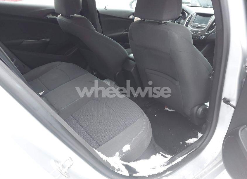 Photo 8 of 2017 Chevrolet Cruze LT AUTO (VIN 1G1BE5SM2H7138299)