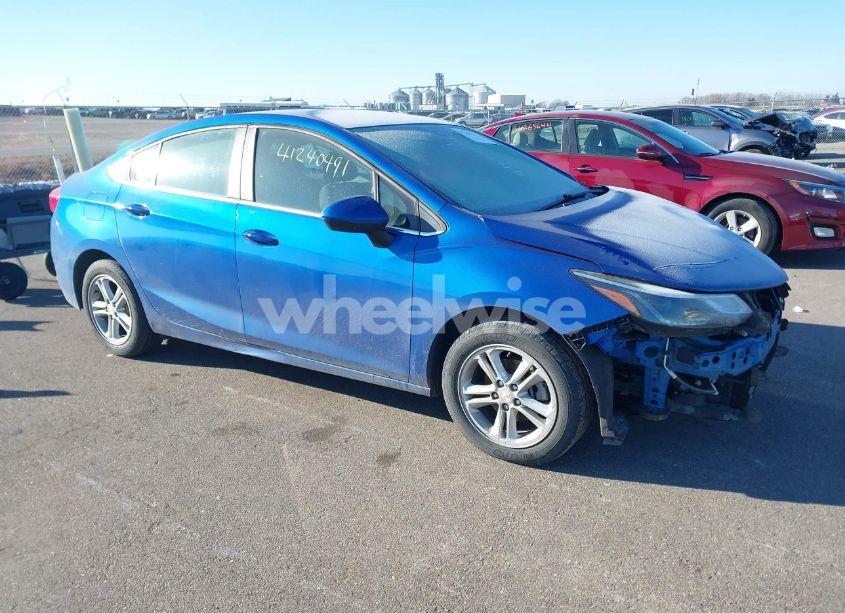 2017 Chevrolet Cruze LT AUTO (VIN 1G1BE5SM2H7149027) main photo