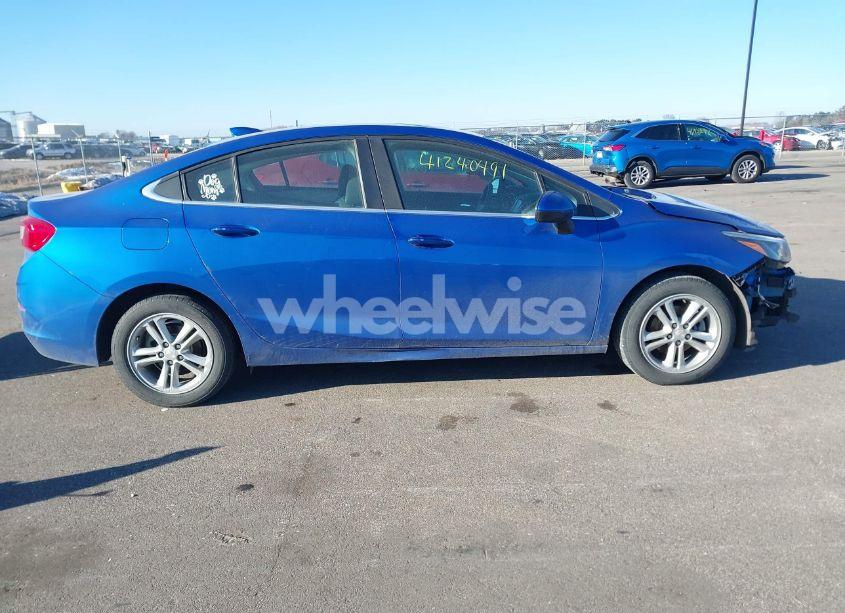 Photo 14 of 2017 Chevrolet Cruze LT AUTO (VIN 1G1BE5SM2H7149027)