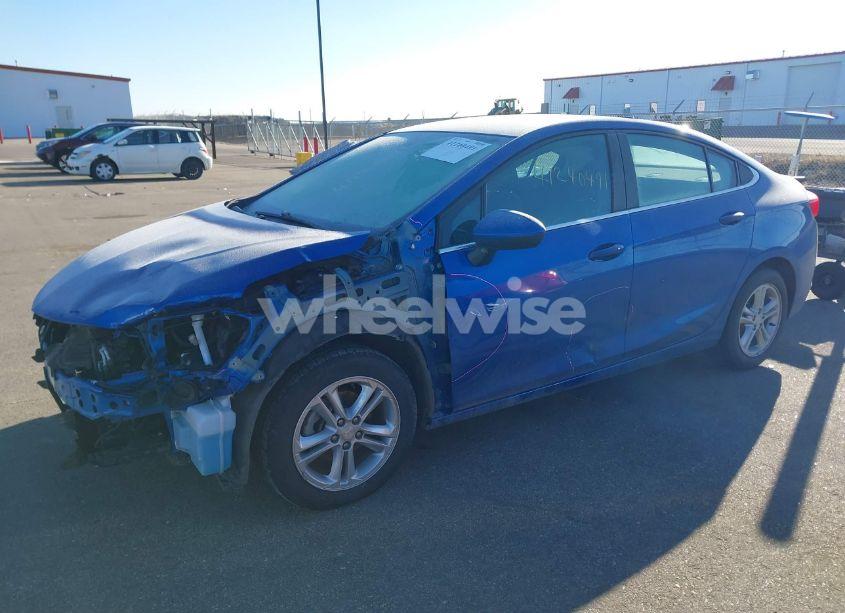 Photo 2 of 2017 Chevrolet Cruze LT AUTO (VIN 1G1BE5SM2H7149027)