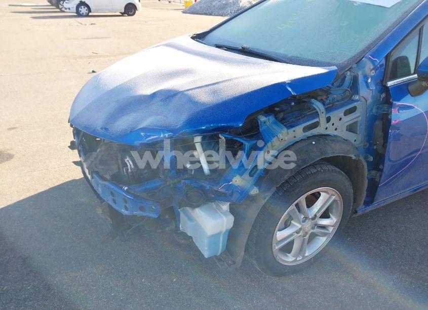 Photo 6 of 2017 Chevrolet Cruze LT AUTO (VIN 1G1BE5SM2H7149027)