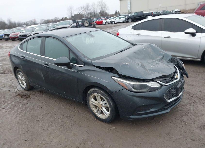 2017 Chevrolet Cruze LT AUTO (VIN 1G1BE5SM2H7149111) main photo