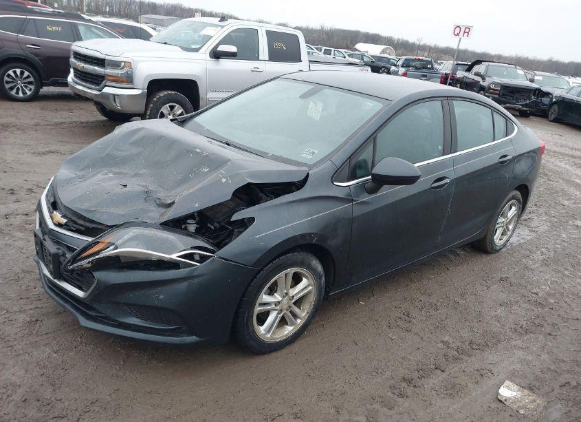 Photo 2 of 2017 Chevrolet Cruze LT AUTO (VIN 1G1BE5SM2H7149111)