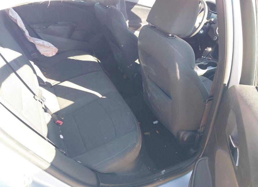 Photo 8 of 2017 Chevrolet Cruze LT AUTO (VIN 1G1BE5SM2H7150128)