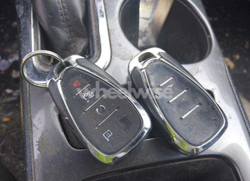 Photo 11 of 2017 Chevrolet Cruze LT AUTO (VIN 1G1BE5SM2H7171545)