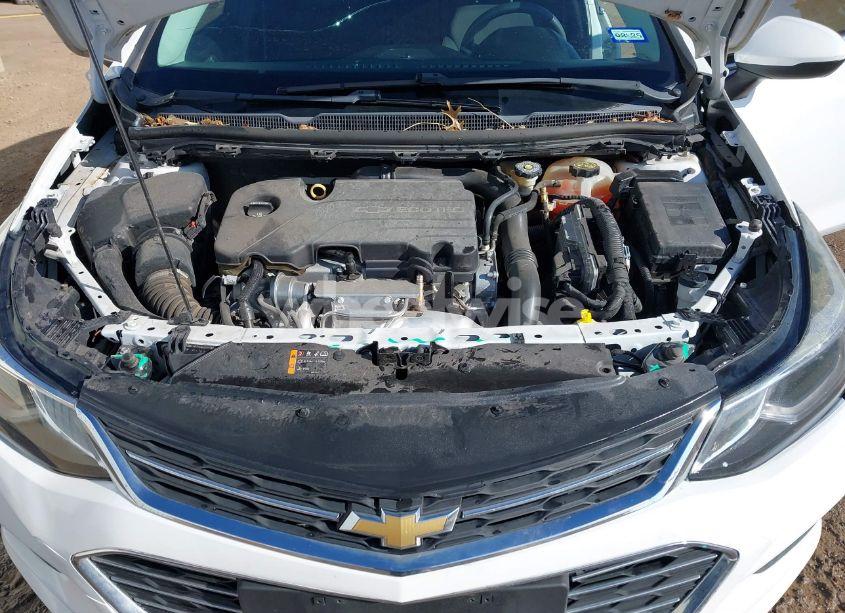 Photo 10 of 2017 Chevrolet Cruze LT AUTO (VIN 1G1BE5SM2H7171951)