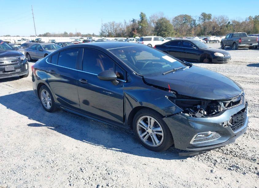 2017 Chevrolet Cruze LT AUTO (VIN 1G1BE5SM2H7183808) main photo
