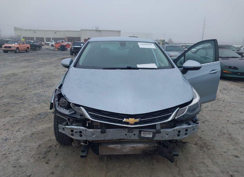 Photo 6 of 2017 Chevrolet Cruze LT AUTO (VIN 1G1BE5SM2H7190077)