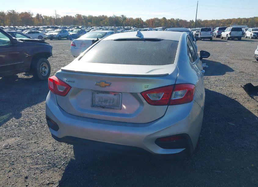 Photo 16 of 2017 Chevrolet Cruze LT AUTO (VIN 1G1BE5SM2H7206066)