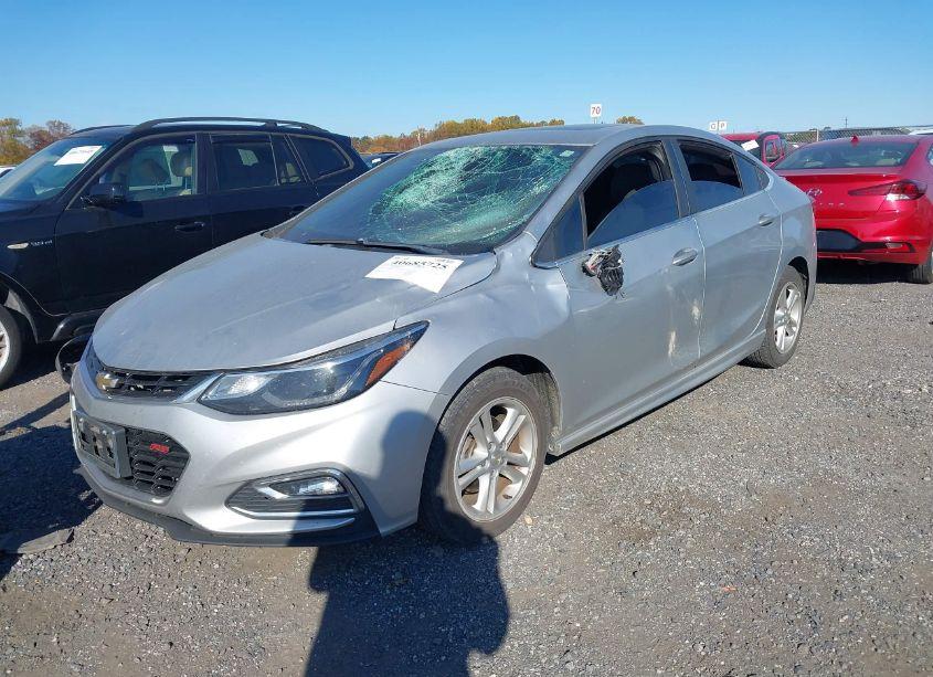 Photo 2 of 2017 Chevrolet Cruze LT AUTO (VIN 1G1BE5SM2H7206066)