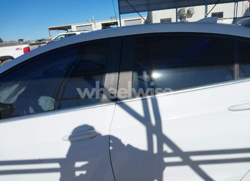 Photo 14 of 2017 Chevrolet Cruze LT AUTO (VIN 1G1BE5SM2H7219271)