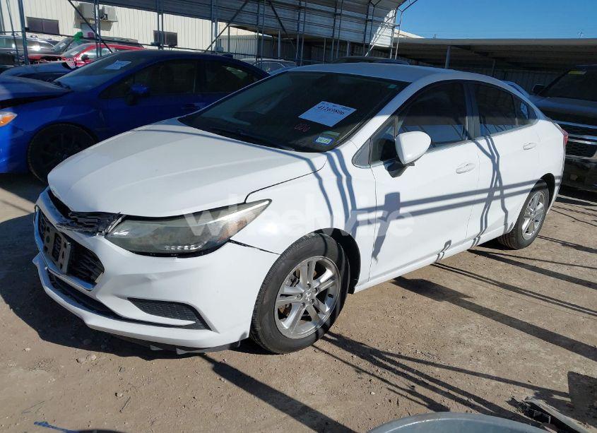 Photo 2 of 2017 Chevrolet Cruze LT AUTO (VIN 1G1BE5SM2H7219271)