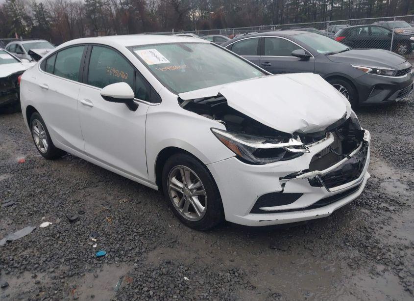 2017 Chevrolet Cruze LT AUTO (VIN 1G1BE5SM2H7232456) main photo
