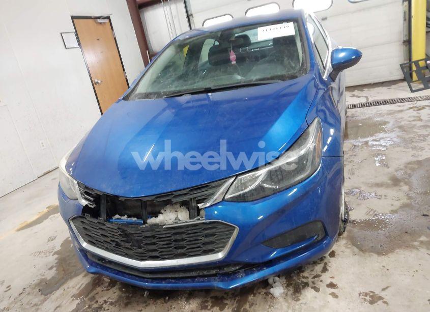 Photo 12 of 2017 Chevrolet Cruze LT AUTO (VIN 1G1BE5SM2H7234241)