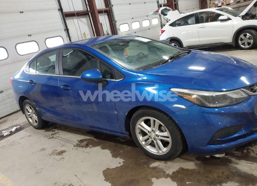 Photo 13 of 2017 Chevrolet Cruze LT AUTO (VIN 1G1BE5SM2H7234241)