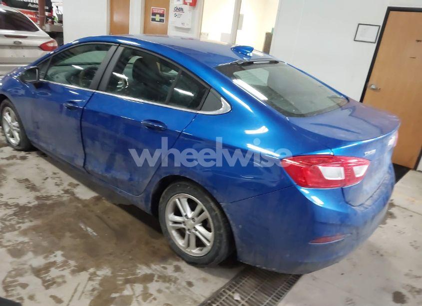 Photo 3 of 2017 Chevrolet Cruze LT AUTO (VIN 1G1BE5SM2H7234241)