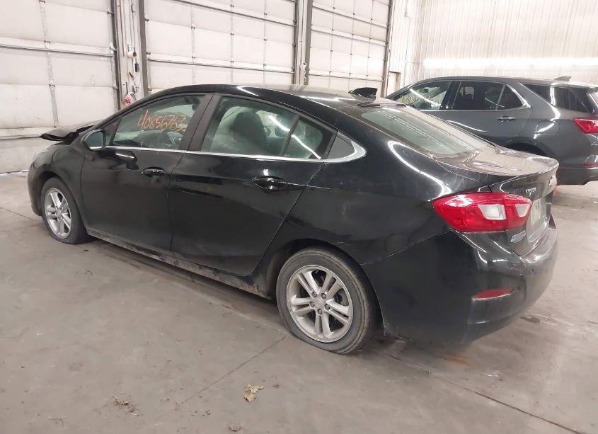 Photo 3 of 2017 Chevrolet Cruze LT AUTO (VIN 1G1BE5SM2H7238502)