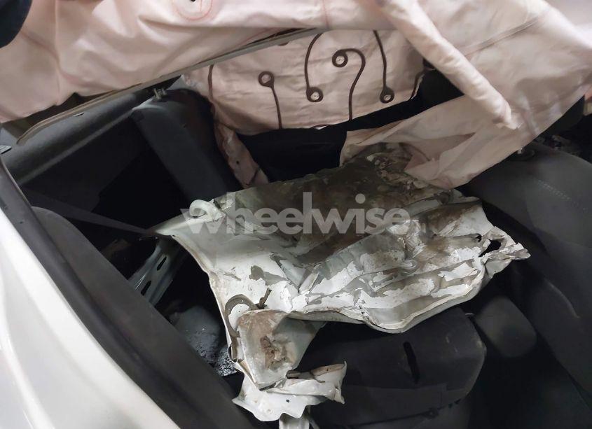 Photo 8 of 2017 Chevrolet Cruze LT AUTO (VIN 1G1BE5SM2H7260399)