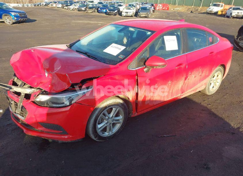 Photo 2 of 2017 Chevrolet Cruze LT AUTO (VIN 1G1BE5SM2H7269684)