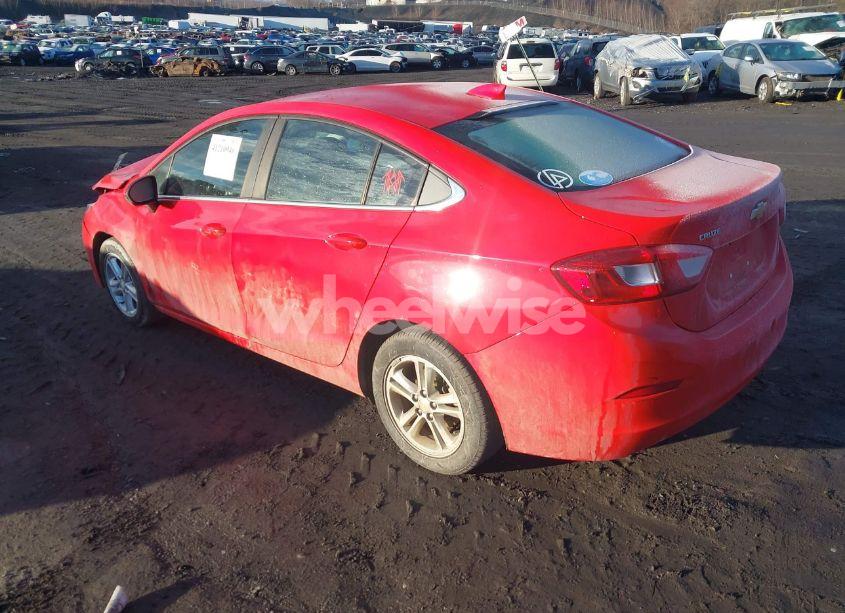 Photo 3 of 2017 Chevrolet Cruze LT AUTO (VIN 1G1BE5SM2H7269684)